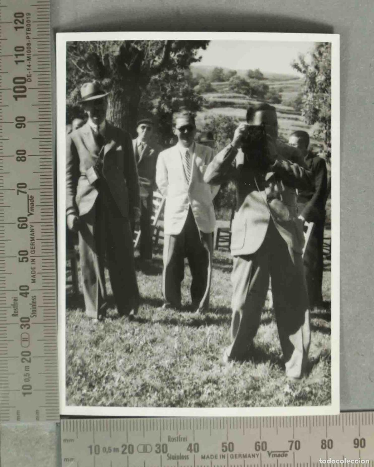 Fotograf&iacute;a antigua: FOTOGRAFIA. SE&Ntilde;OR FOTOGRAFIANDO. HACIA 1940
