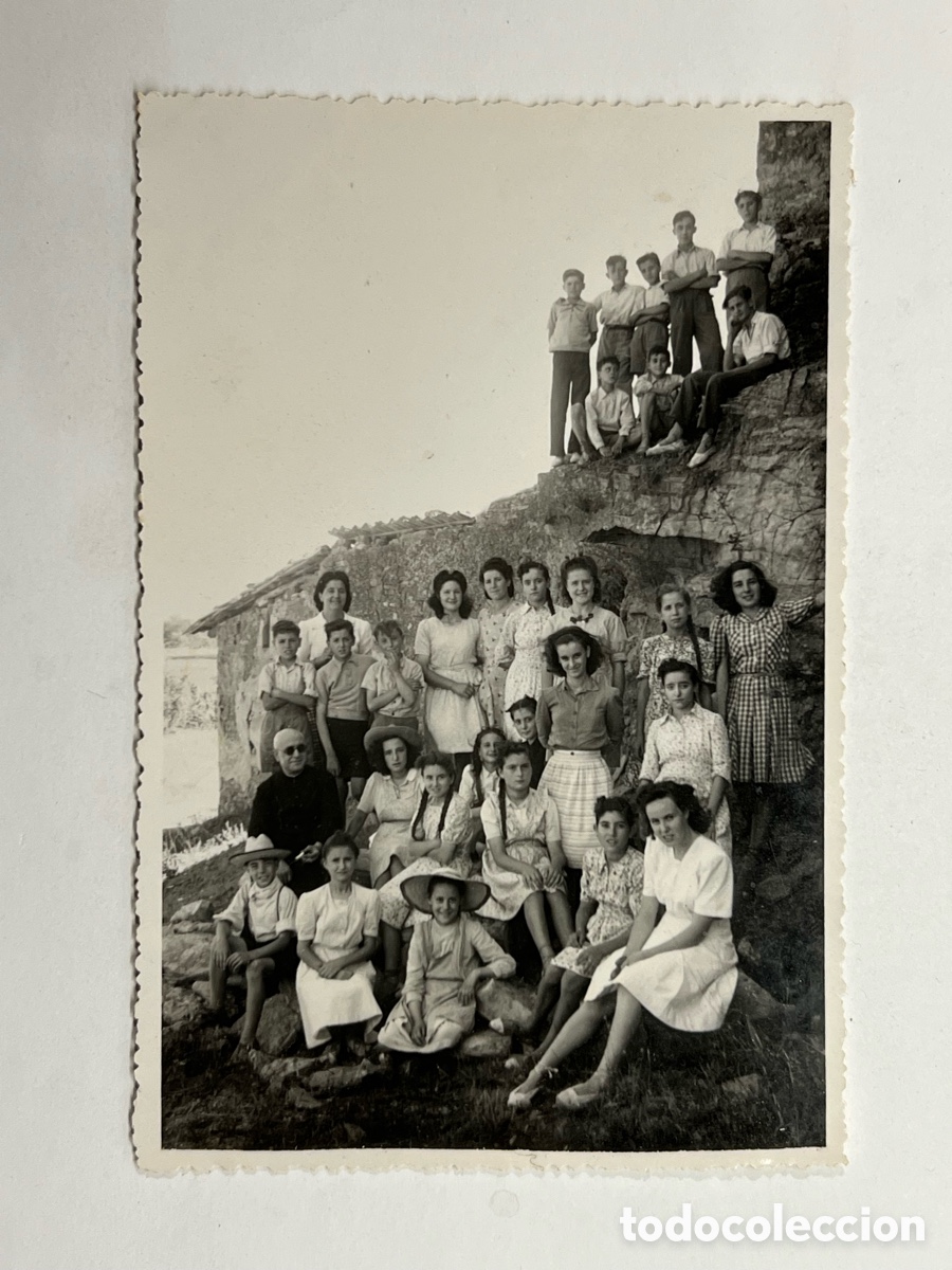 Fotograf&iacute;a antigua: Sant Joan de Vilatorrada (Barcelona) Fotograf&iacute;a D&iacute;a de Excursio a la montanya&hellip; (h.1945?)