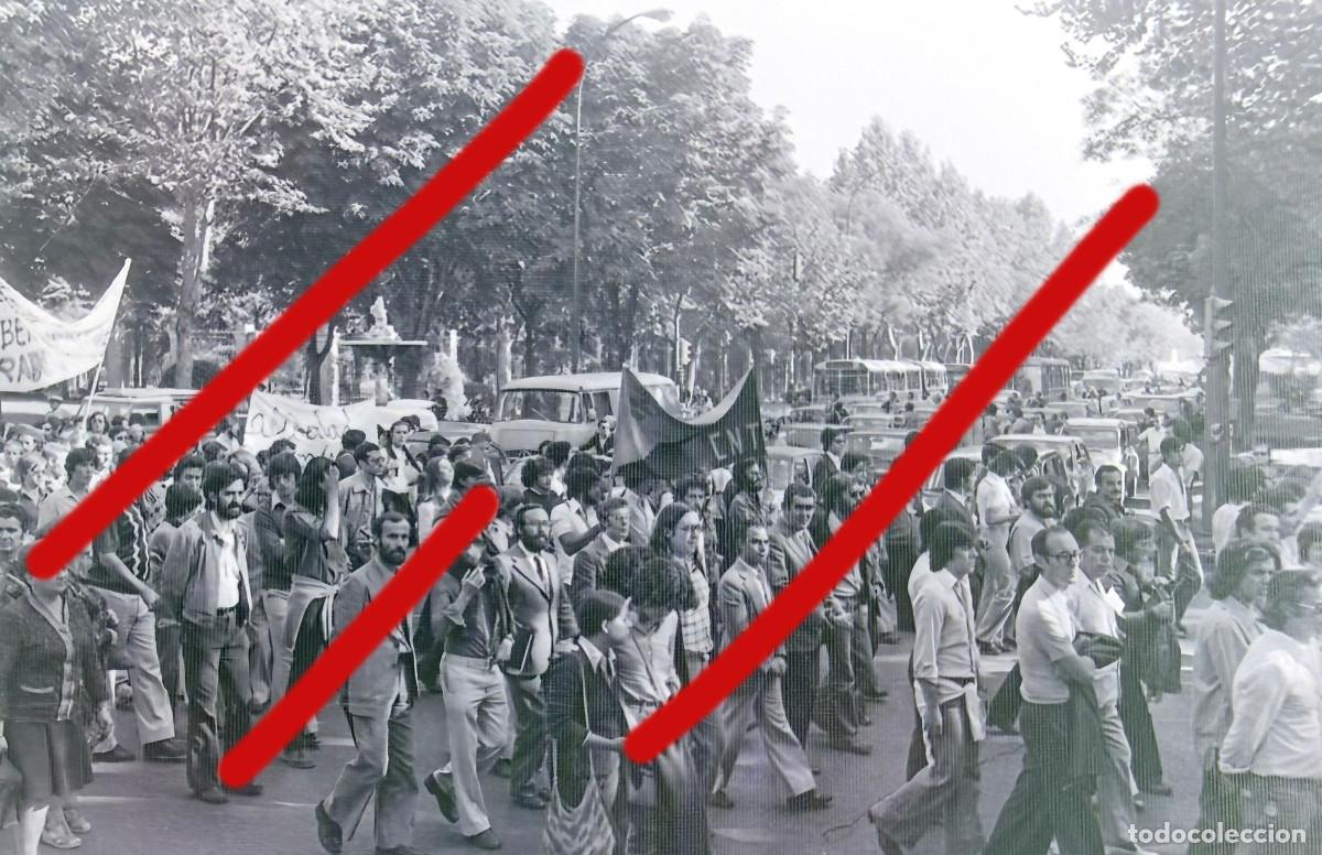 Fotograf&iacute;a antigua: Manifestaci&oacute;n Madrid A&ntilde;os 70 - NEGATIVO DE CELULOIDE - FOTOGRAF&Iacute;A ANTIGUA