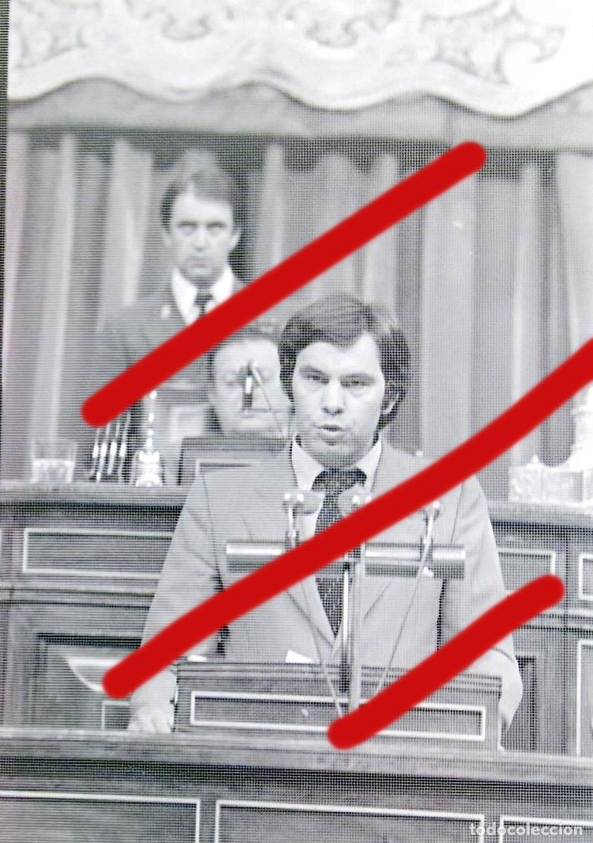 Photographie ancienne: FELIPE GONZALEZ A&Ntilde;OS 70 CONGRESO DE LOS DIPUTADOS -NEGATIVO DE CELULOIDE - FOTOGRAF&Iacute;A ANTIGUA