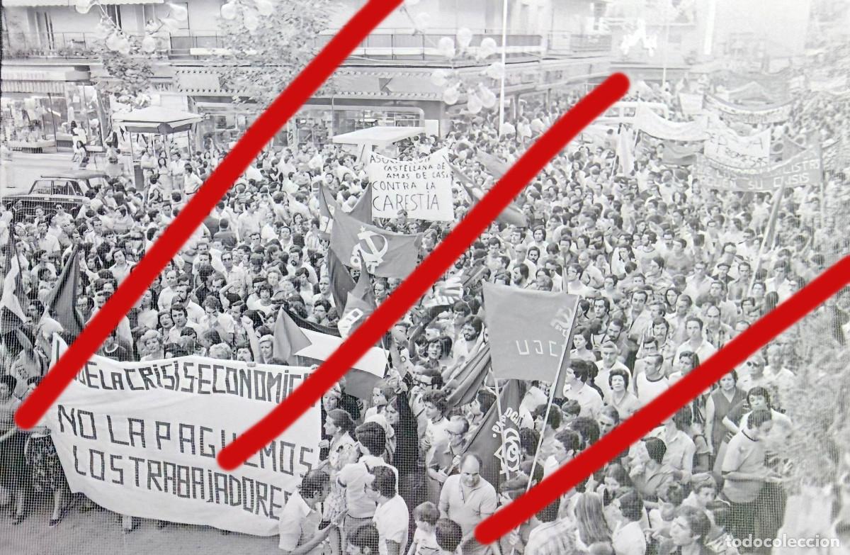 Fotografia antiga: Manifestaci&oacute;n Madrid A&ntilde;os 70 - NEGATIVO DE CELULOIDE - FOTOGRAF&Iacute;A ANTIGUA