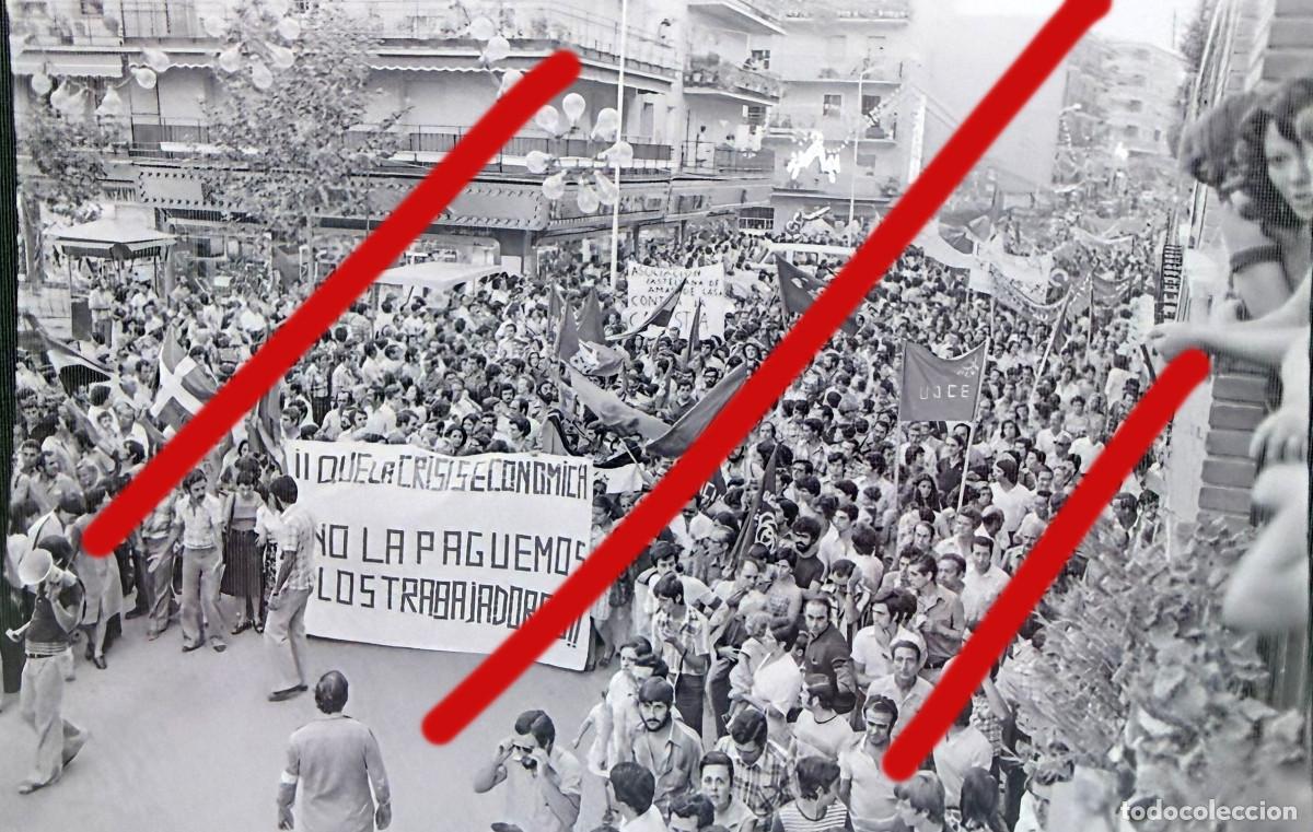 Fotografia antica: Manifestaci&oacute;n Madrid A&ntilde;os 70 - NEGATIVO DE CELULOIDE - FOTOGRAF&Iacute;A ANTIGUA