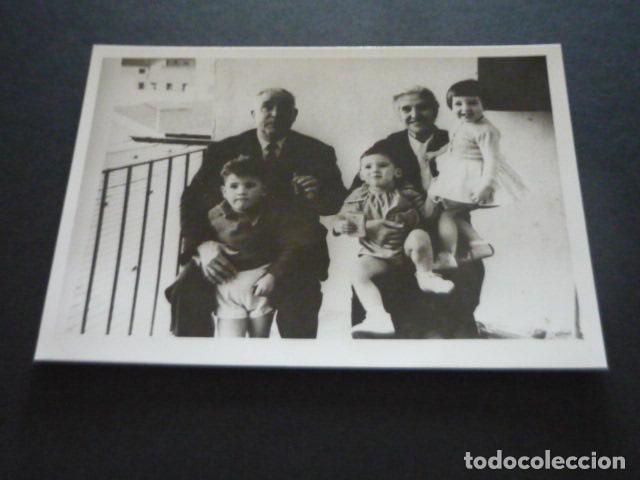 Fotograf&iacute;a antigua: FAMILIA ODRIOZOLA FOTOGRAFIA 9 X 12,5 CM