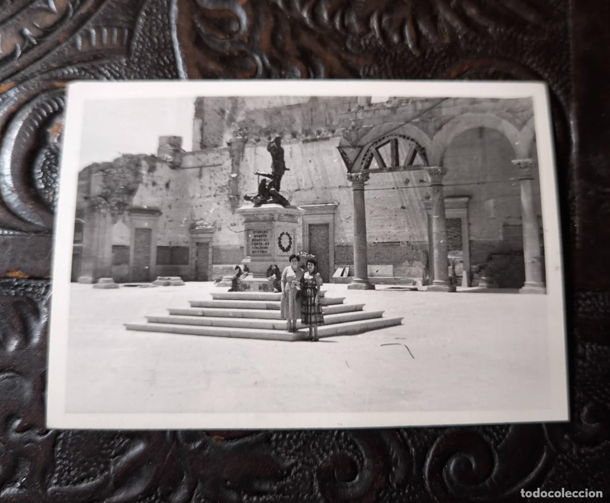 Fotograf&iacute;a antigua: Antigua fotograf&iacute;a. Toledo. A&ntilde;os 50.
