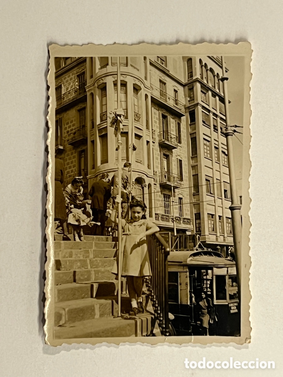 Alte Fotografie: BARCELONA.. Fotograf&iacute;a un Domingo de Ramos en Pobl&eacute; Nou junto al Tranv&iacute;a&hellip; (h.1950?)