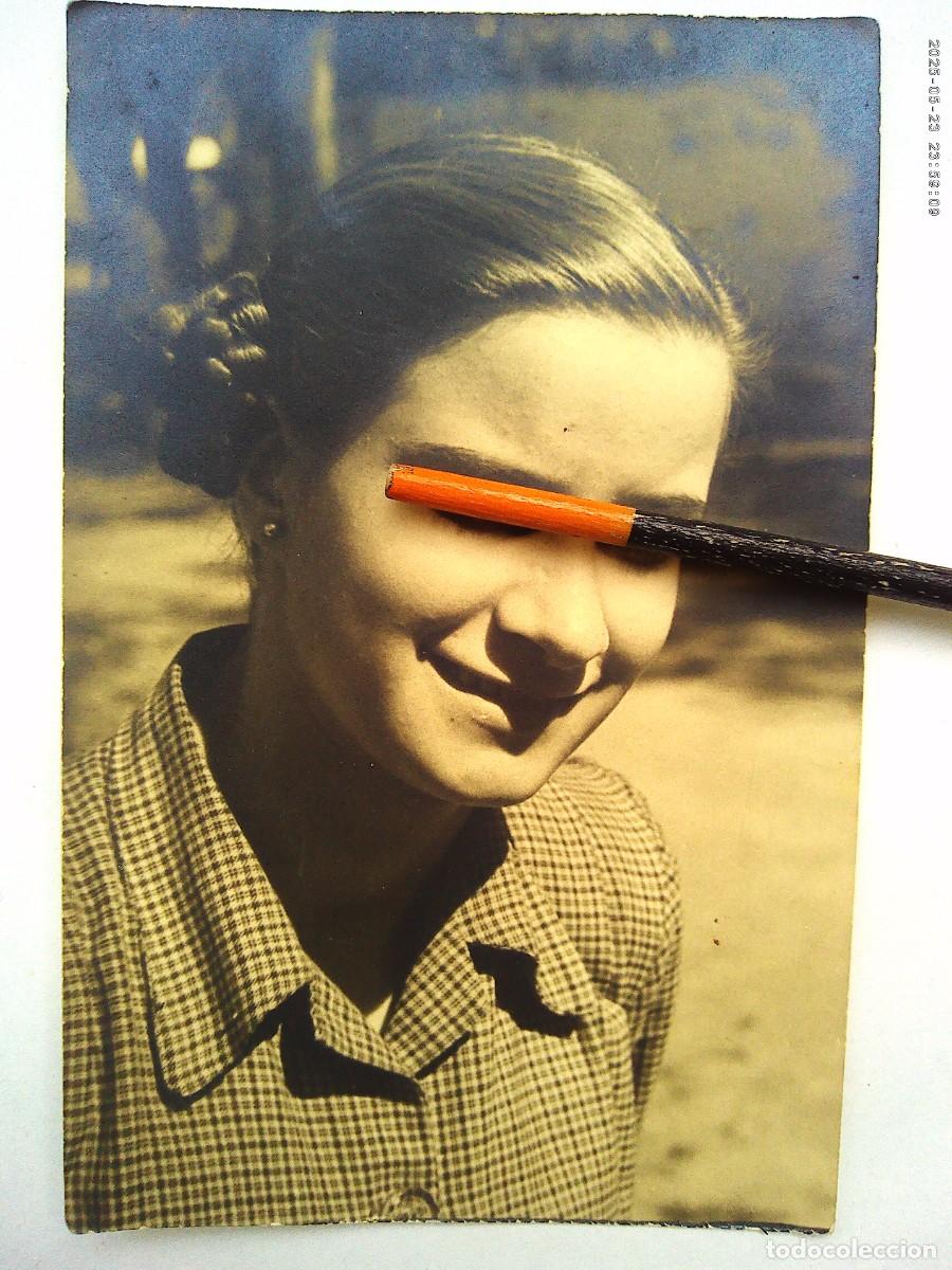 Fotograf&iacute;a antigua: BONITA FOTO DE CHICA CON ROETE DE TRENZA . UTRERA , 1952