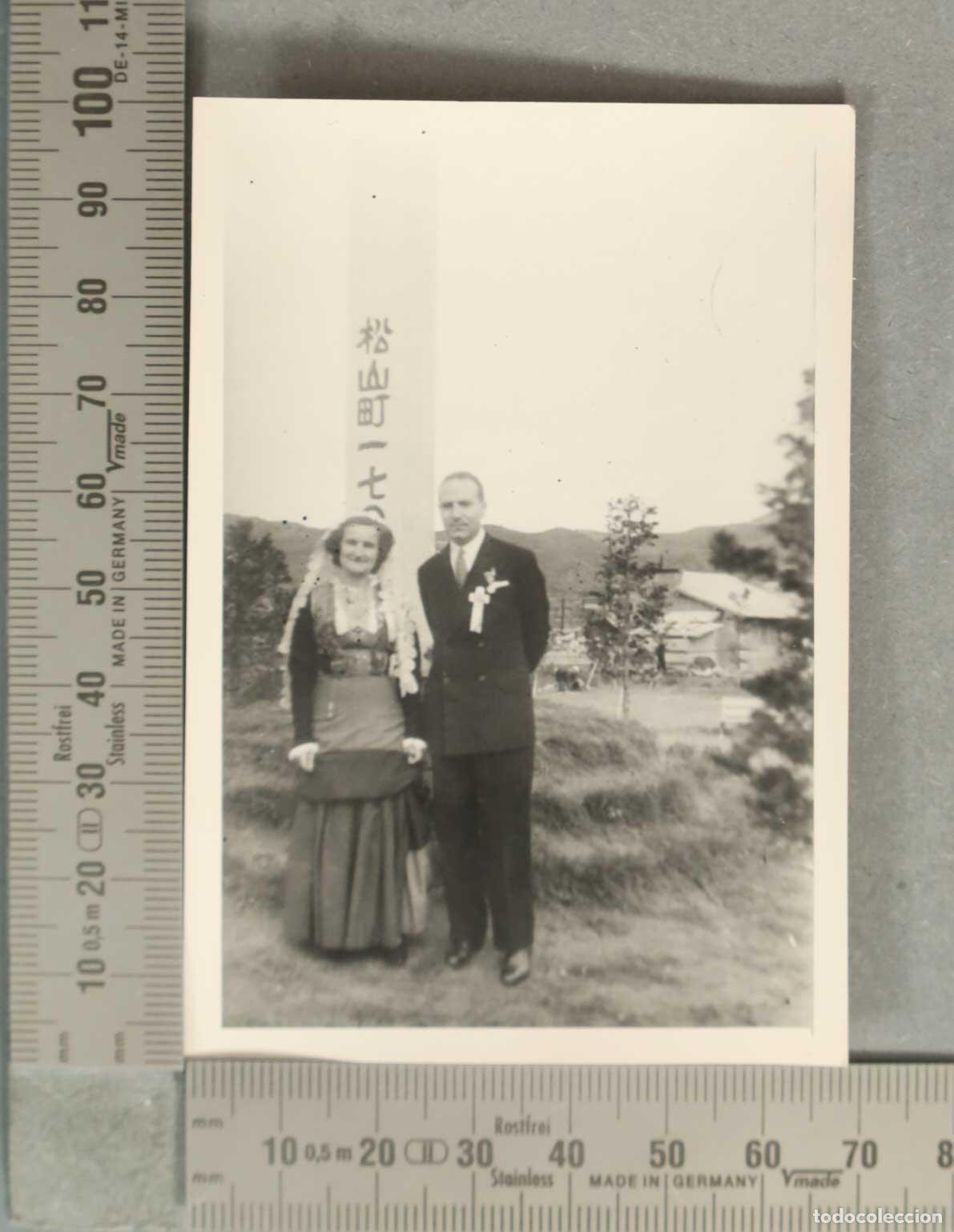 Fotograf&iacute;a antigua: FOTOGRAFIA. NAGASAKI. MUJER CON TRAJE REGIONAL ESPA&Ntilde;OL FIESTA DE LA PAZ?. HACIA 1947