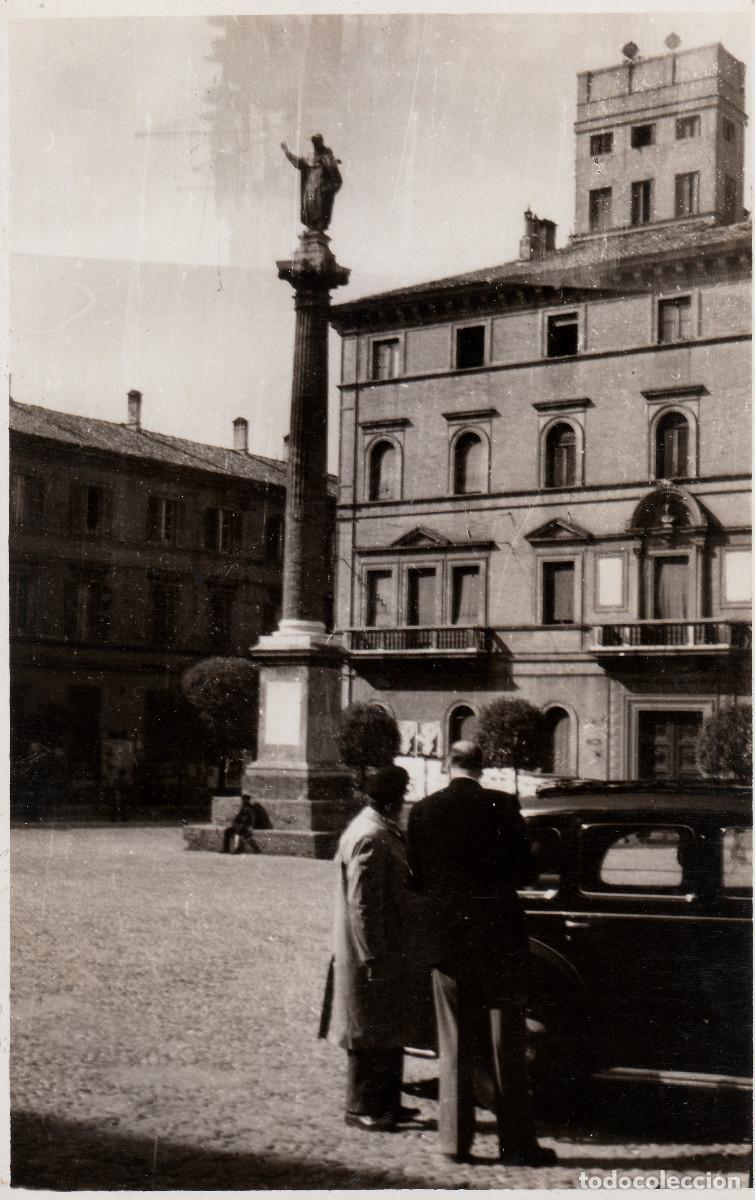 Fotograf&iacute;a antigua: Monumento a Santo Domingo, Bolonia, Italia. A&ntilde;os 50 pc