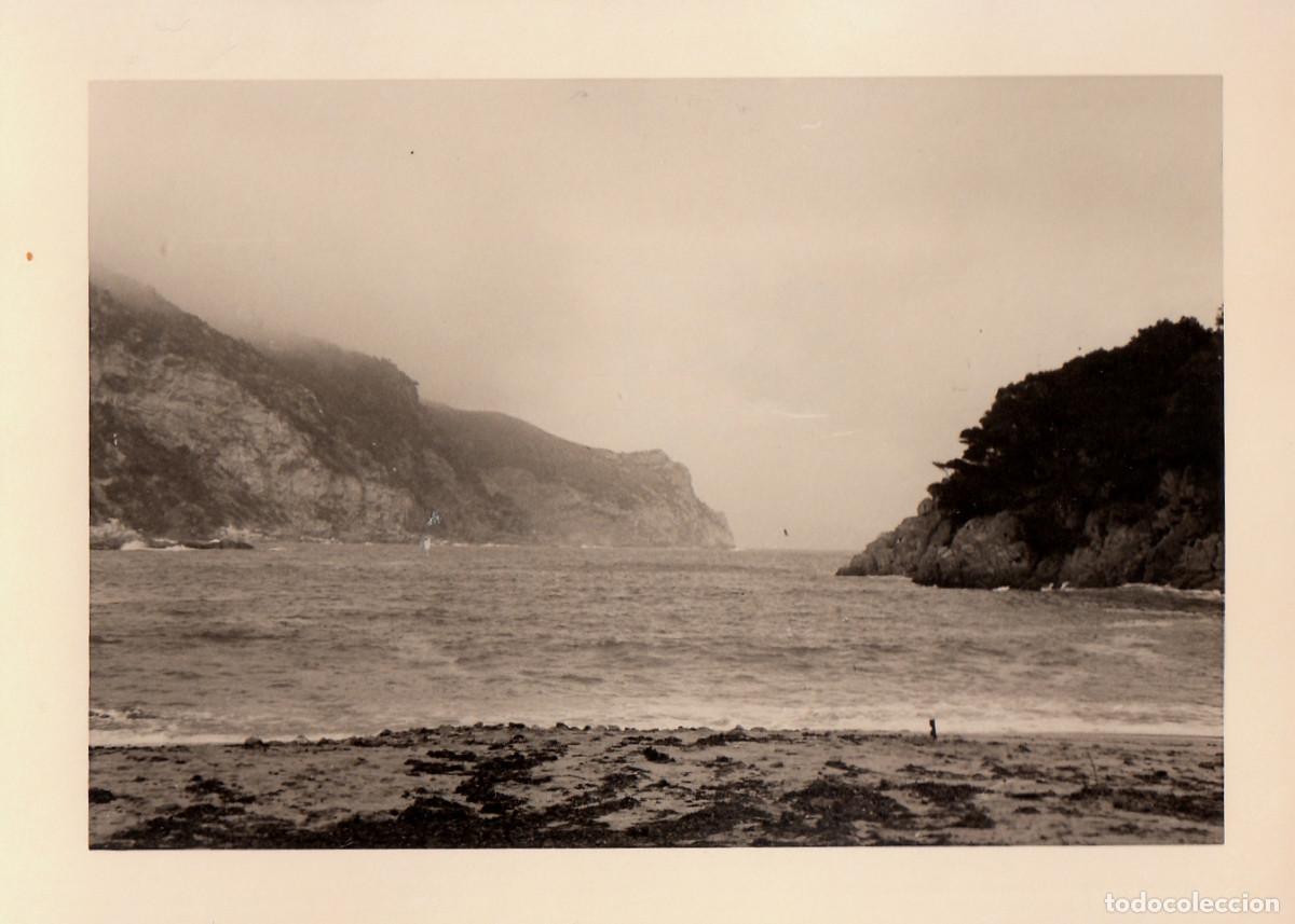 Fotograf&iacute;a antigua: Vista de la costa. Bagur, Costa Brava. A&ntilde;os 50 pc