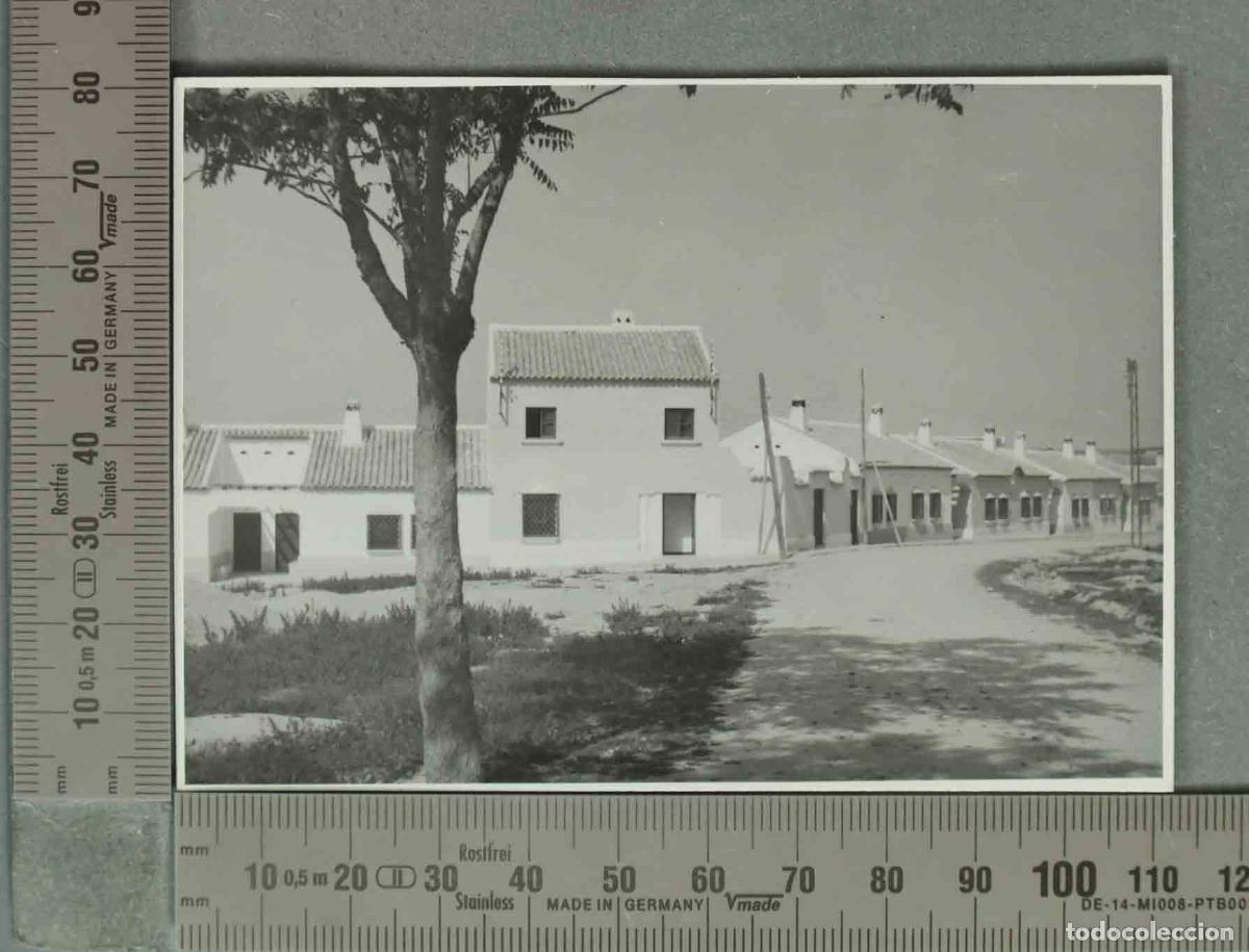 Fotograf&iacute;a antigua: FOTOGRAFIA. VISTA DE NUEVAS VIVIENDAS. MARMOLEJO HACIA 1940