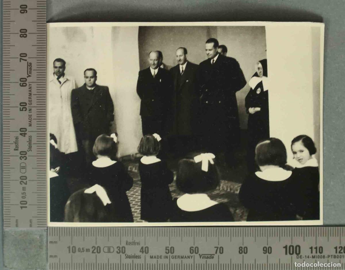 Fotograf&iacute;a antigua: FOTOGRAFIA. VISITA A ESCUELA DE RELIGIOSAS. NI&Ntilde;AS. HACIA 1940 ANDUJAR