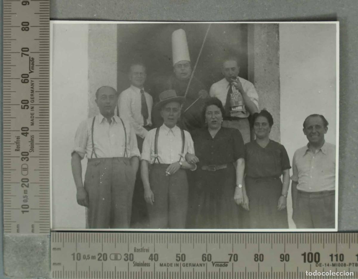 Fotograf&iacute;a antigua: FOTOGRAFIA. Grupo DE PERSONAS CON SE&Ntilde;OR DISFRAZADO EN EL YEG&Uuml;ERIZO. HACIA 1940