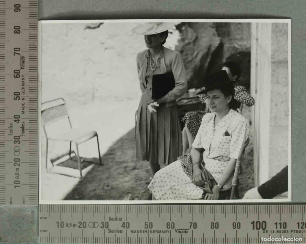 Fotograf&iacute;a antigua: FOTOGRAFIA. MUJERES EN EL SANTUARIO DE VIRGEN DE LA CABEZA