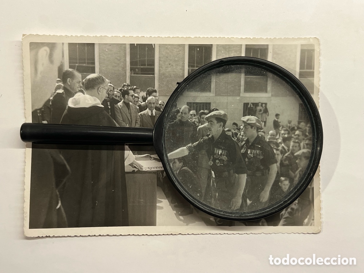 Fotograf&iacute;a antigua: DIVISION AZUL. Fotograf&iacute;a Madrid..? Reconocimiento y entrega de Diplomas&hellip; (h.1945?)