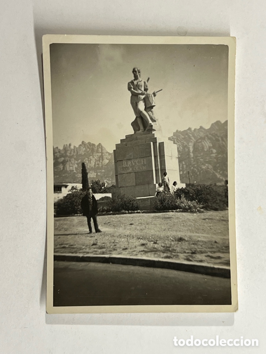 Fotograf&iacute;a antigua: MONTSERRAT.. El Timbaler del Bruc.. Fotograf&iacute;a recuerdo familiar (h.1960?)