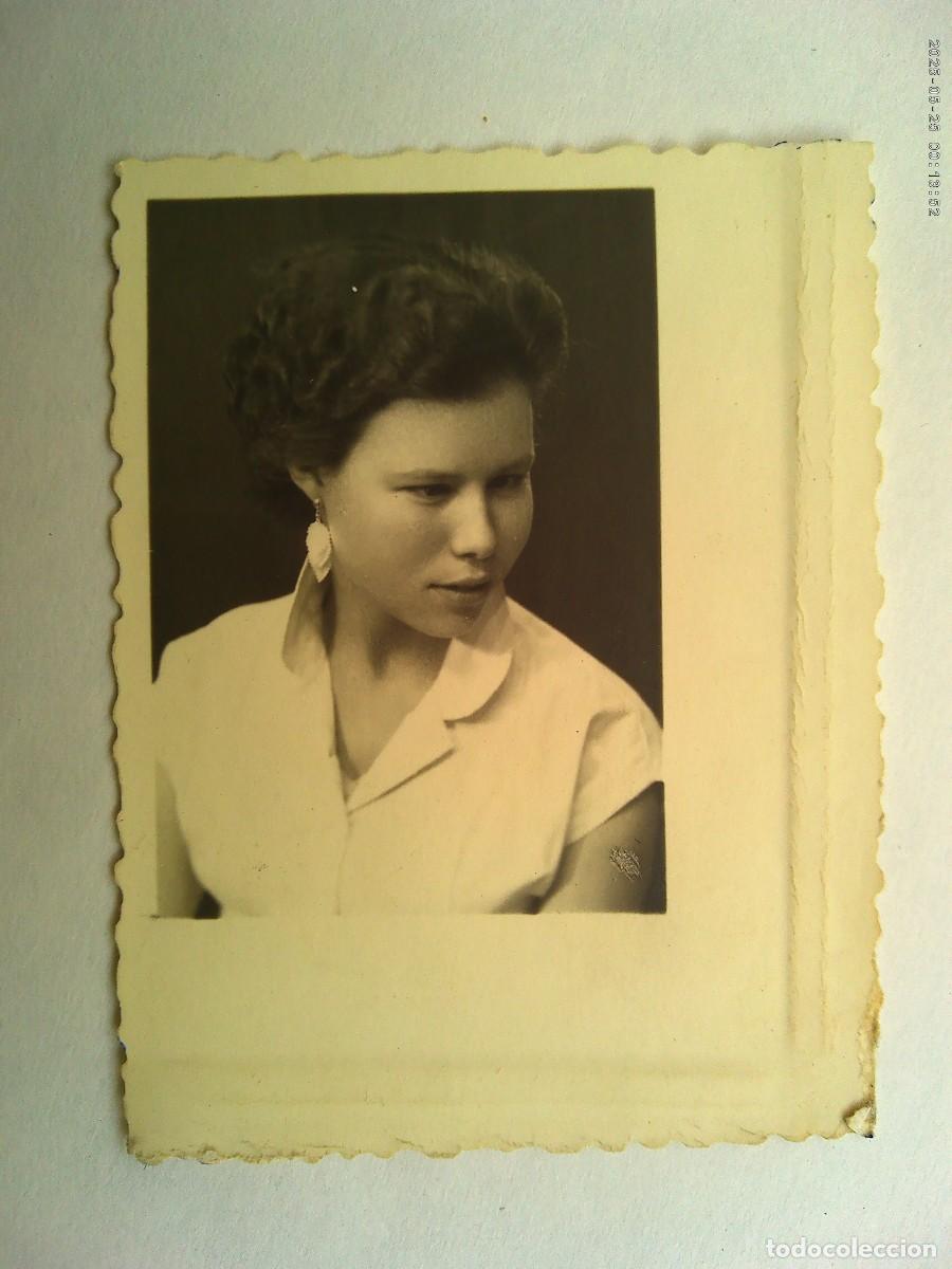 Fotograf&iacute;a antigua: PRECIOSA FOTO DE ESTUDIO DE CHICA A&Ntilde;OS 40 . DE MANUEL VIDARTE