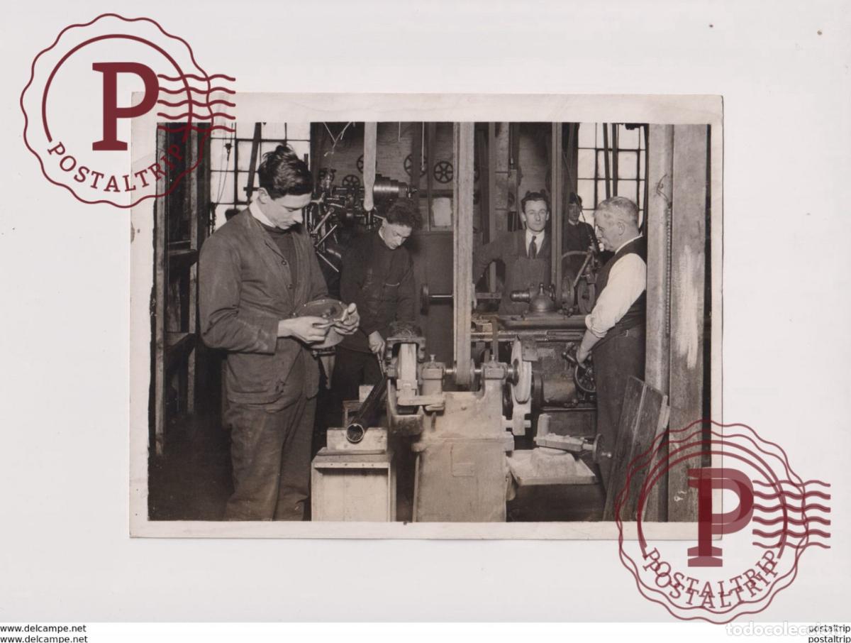 Fotografia antiga: HOSPITAL AND DISPENSARY FOR LIFEBOATS POPLAR ROYAL NATIONAL LIFEBOAT INSTITUTIO 20*15 cm Fonds Victo