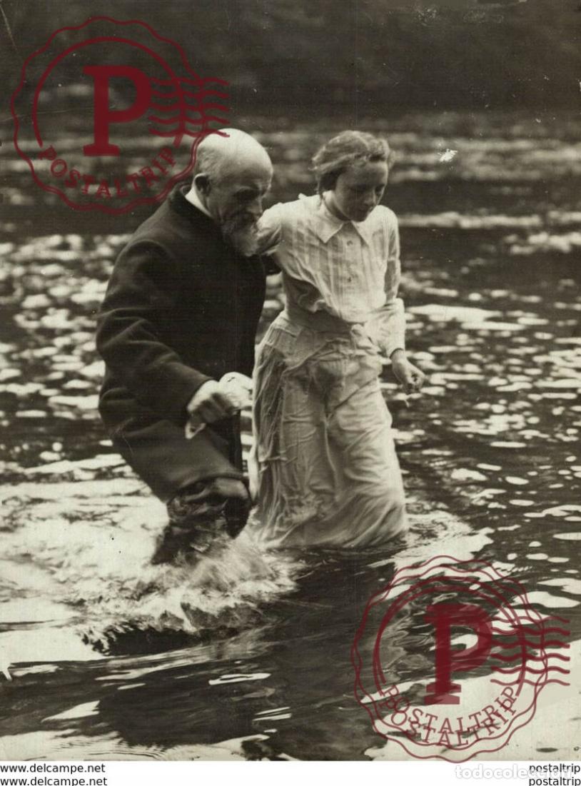 Antique Photography: BAPTISING IN THE RIVER DEE Clwyd, north Wales. 16*12CM Fonds Victor FORBIN 1864-1947