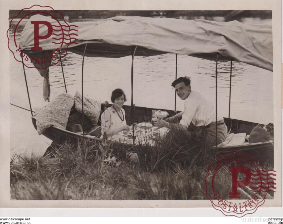 Fotograf&iacute;a antigua: WHITSUN SURVIVES COAL STRIKE 20*15CM Fonds Victor FORBIN 1864-1947