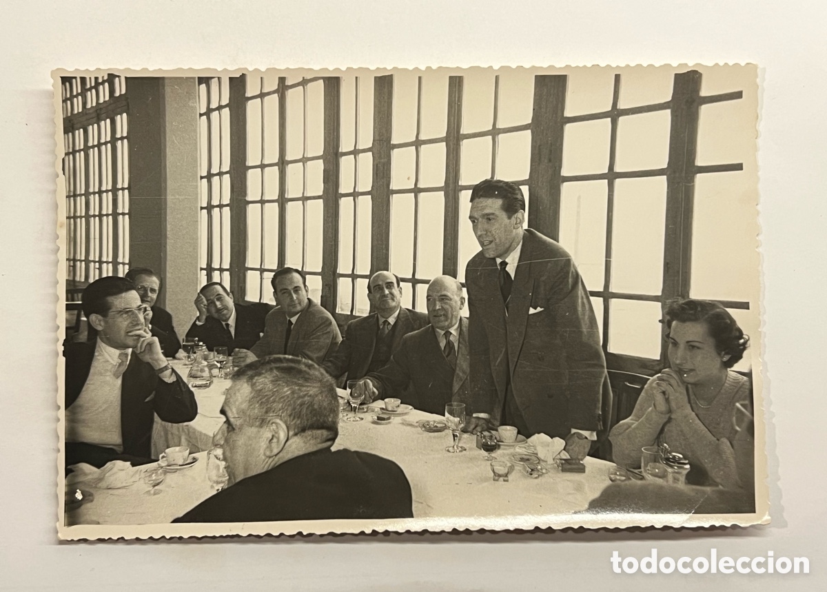 Fotograf&iacute;a antigua: VALENCIA RESTAURANTE LA MARCELINA - LA PEPICA.. Fotograf&iacute;a Reuni&oacute;n de empresa, Mayo de 1954