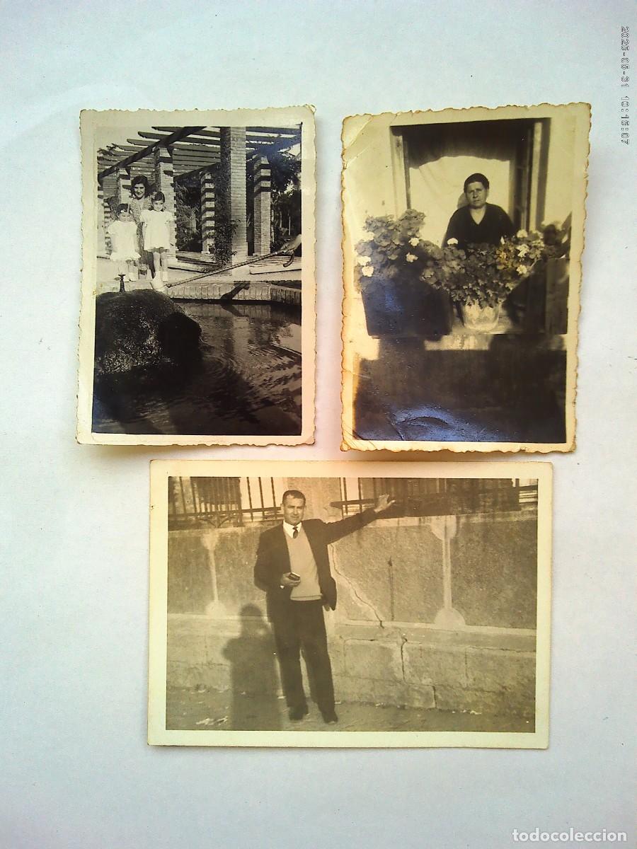 Fotograf&iacute;a antigua: LOTE DE 3 FOTOS DE GENTE CON SOMBRA DEL FOTOGRAFO