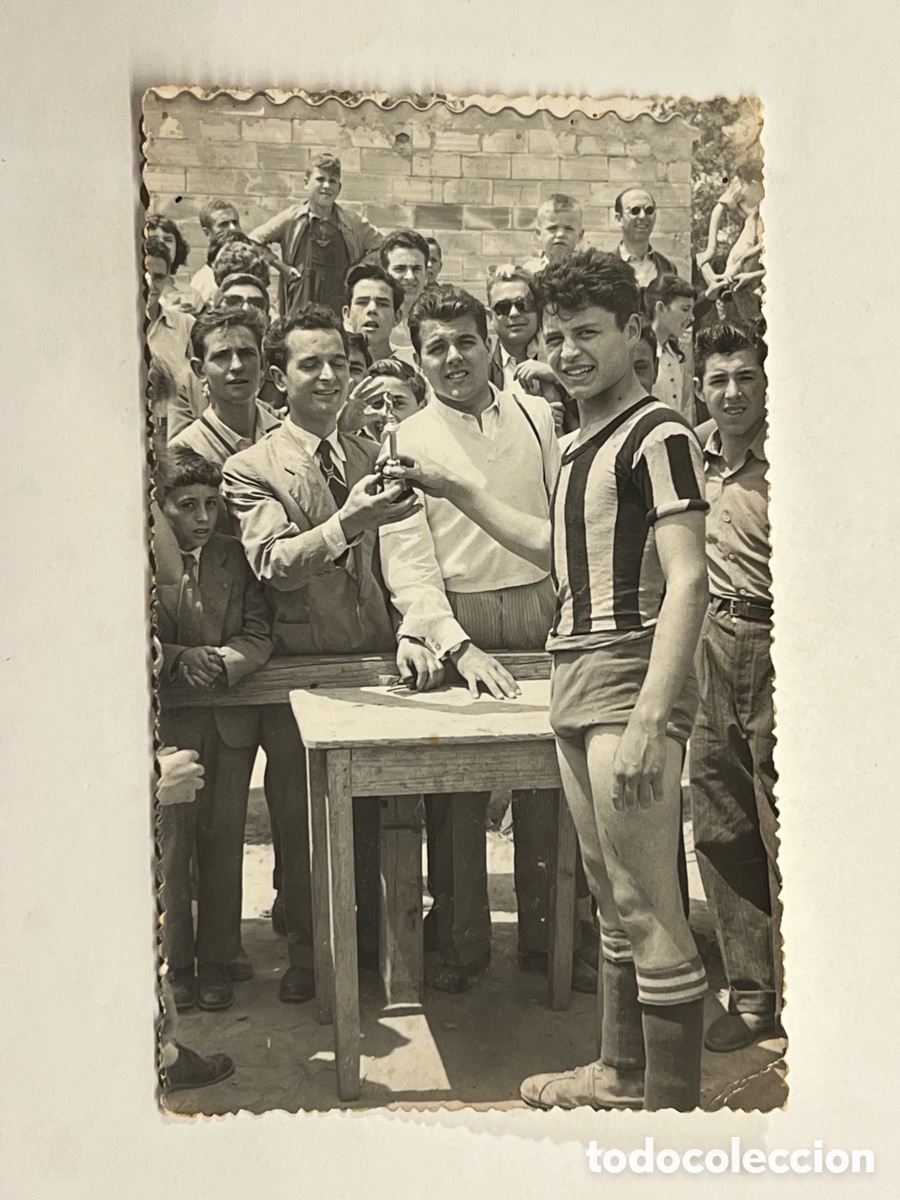 Fotograf&iacute;a antigua: ALACUAS (Valencia) Fotograf&iacute;a Pasion por el f&uacute;tbol.. Fotos Cervera (a.1958) Medidas: 14 x 9 cm
