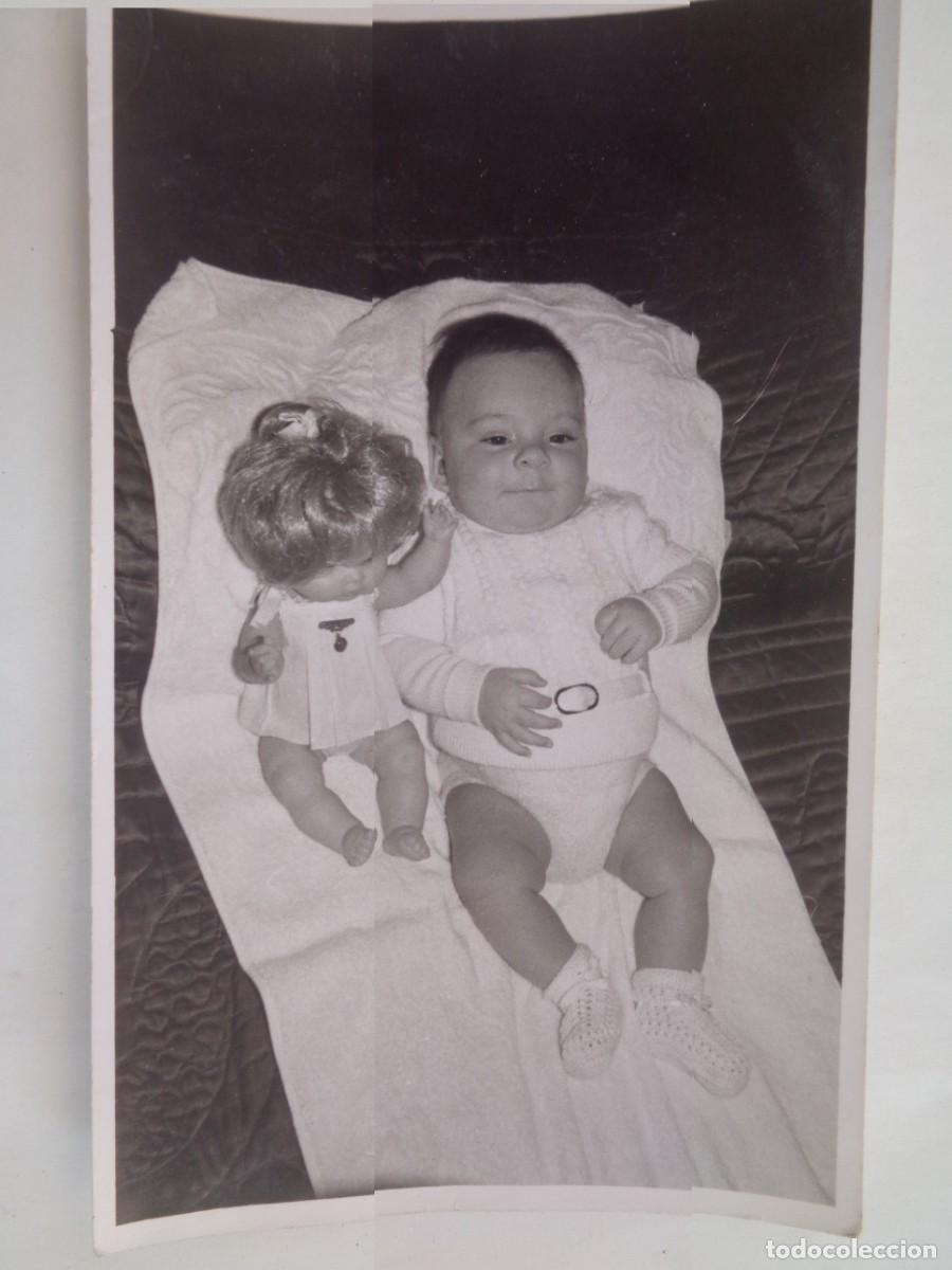 Fotograf&iacute;a antigua: FOTO DE NI&Ntilde;A PEQUE&Ntilde;A CON MU&Ntilde;ECA
