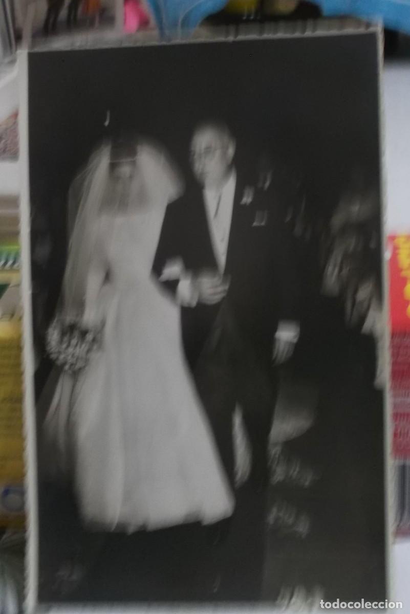 Fotograf&iacute;a antigua: fotografia de una boda de los a&ntilde;os 60