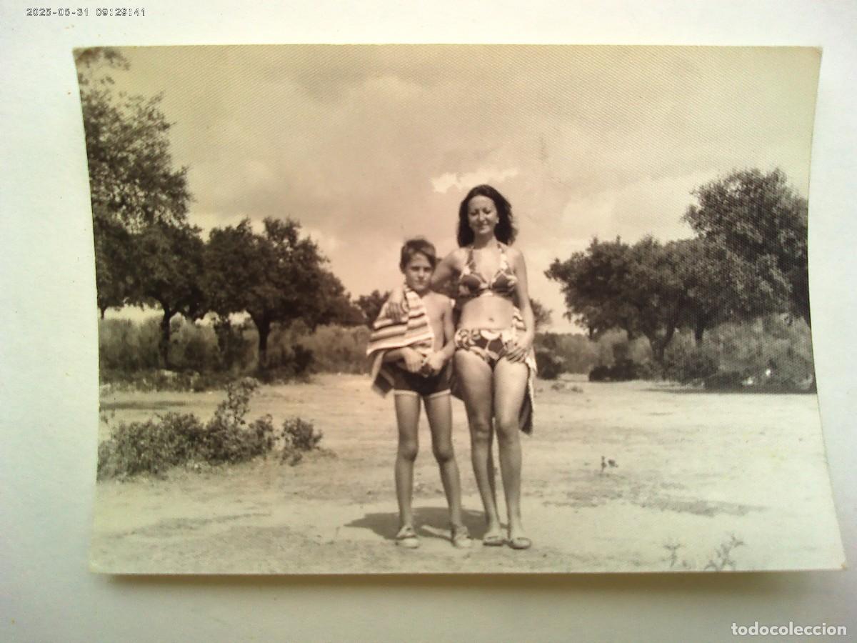 Fotograf&iacute;a antigua: FOTO DE MUJER Y NI&Ntilde;O EN BA&Ntilde;ADOR