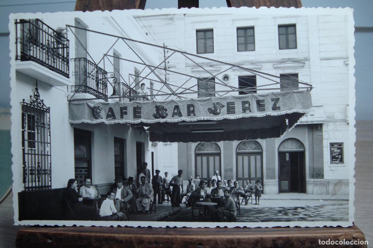 Fotograf&iacute;a antigua: ANTIGUA FOTOGRAFIA CAFE BAR JEREZ. FOTO MIGUEL MARTIN PINTOR Y FOTOGRAFO. RONDA MALAGA 1955.
