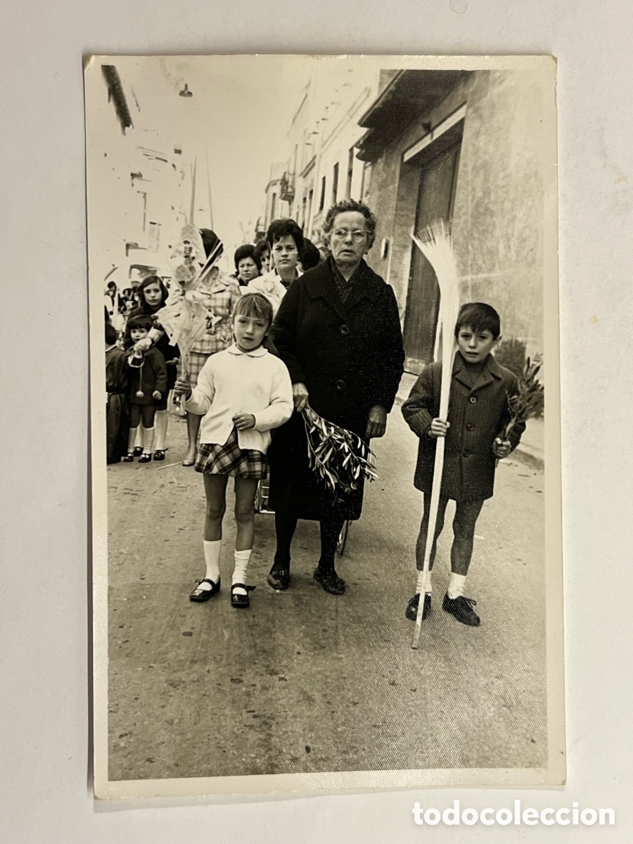 Fotograf&iacute;a antigua: ALCIRA (Valencia) Un Domingo de Ramos y Palmas por la ma&ntilde;ana.. (a.1969) Fotograf&iacute;a M. Exposito