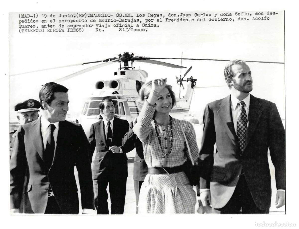 Photographie ancienne: FOTOGRAF&Iacute;A- LOS REYES. D. JUAN CARLOS. DO&Ntilde;A SOFIA. EUROPA PRESS. MONTANER Y SIMON. 1976