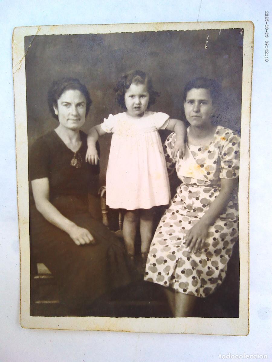 Fotograf&iacute;a antigua: MINUTERO DE FOTOGRAFO AMBULANTE DE MUJERES CON NI&Ntilde;A . A&Ntilde;OS 30