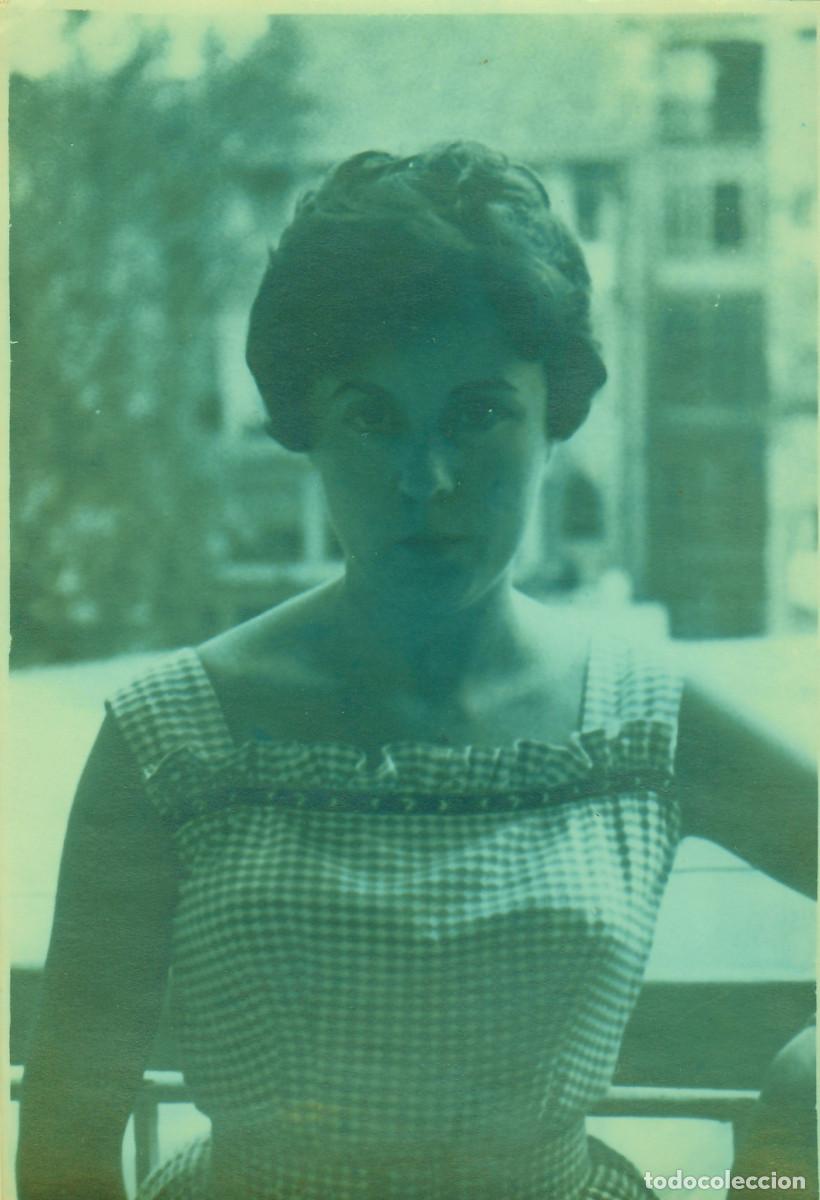 Fotograf&iacute;a antigua: Preciosa foto. Chica. Guapa mujer. A&ntilde;os 60. pc