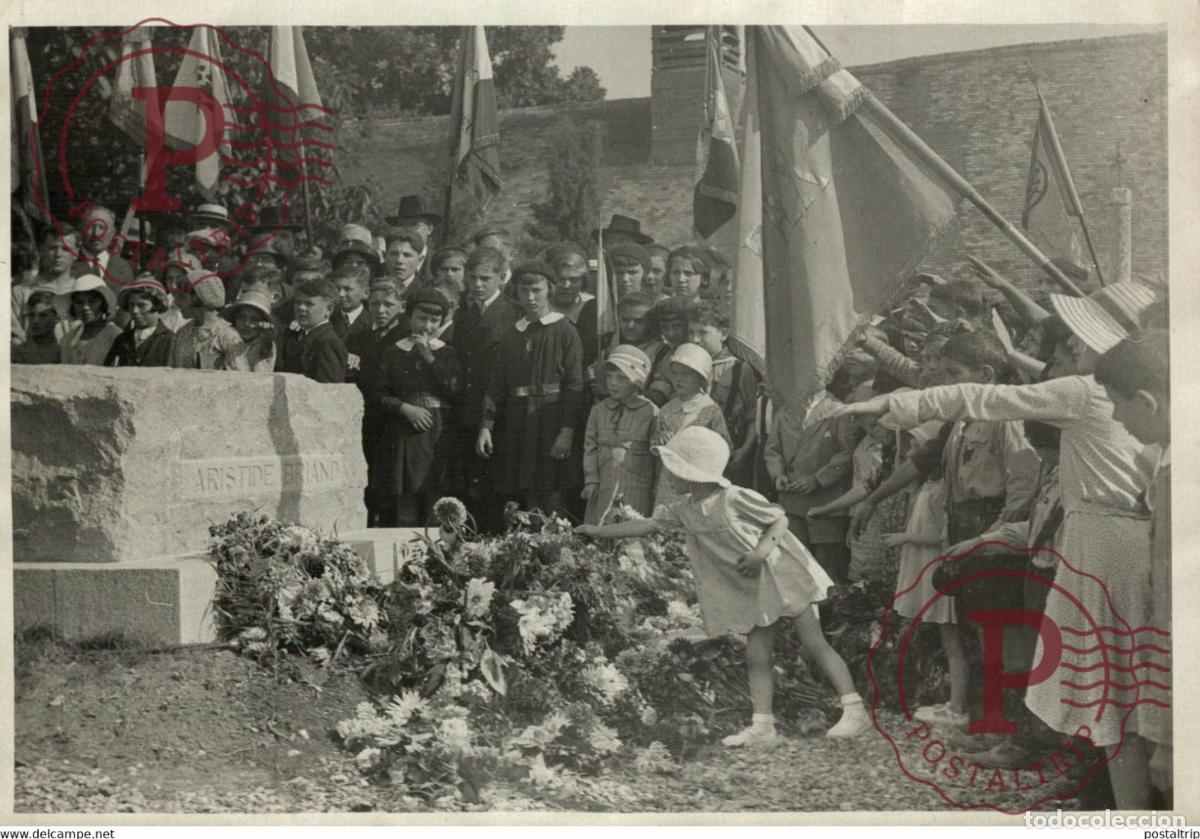 Fotografia antiga: LA CEREMONIE DU GROUPEMENT POUR LA PAIX 18*13CM Photo Meurisse Paris France collectionmeurisse