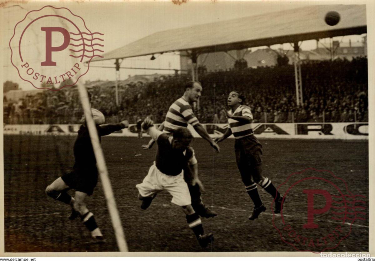 Fotograf&iacute;a antigua: FOOTBALL FRANCE SAINT OUEN RACING CONTRE SETE 18*13CM Photo Meurisse Paris France collectionmeuris