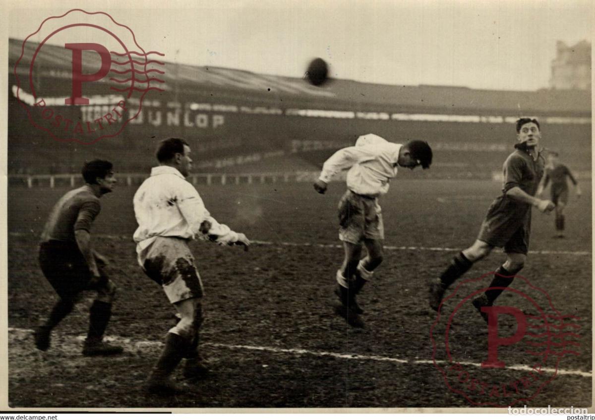 Fotograf&iacute;a antigua: FOOTBALL CLUB FRANCAIS CONTRE MULHOUSE 18*13CM Photo Meurisse Paris France collectionmeurisse
