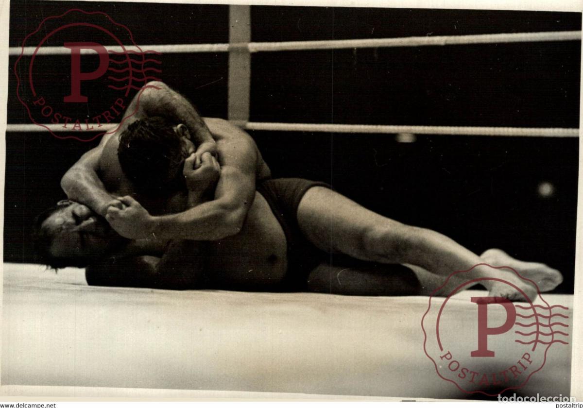 Fotografia antiga: DEGLANE LEWIS PALAIS DES SPORTS LUTTE WRESTLING LUCHA 18*13CM Photo Meurisse Paris collectionmeuri