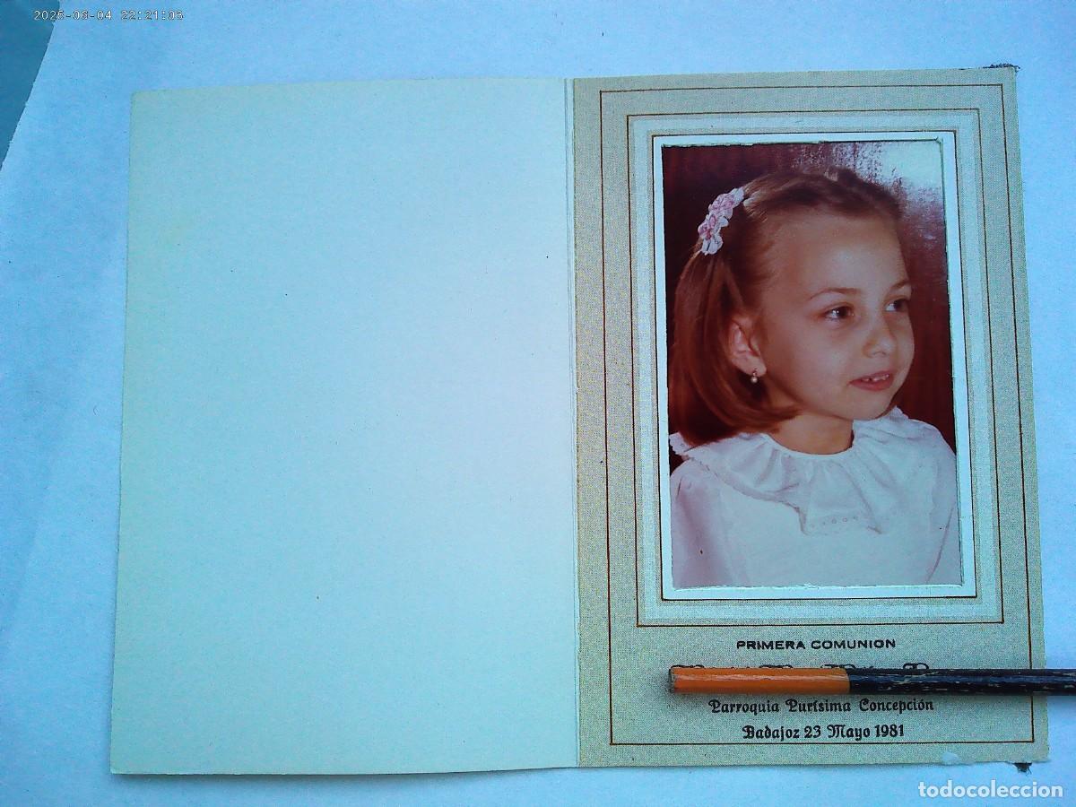 Fotograf&iacute;a antigua: PRECIOSA FOTO DE ESTUDIO A COLOR DE NI&Ntilde;A DE PRIMERA COMUNION EN ESTAMPA . BADAJOZ 1981