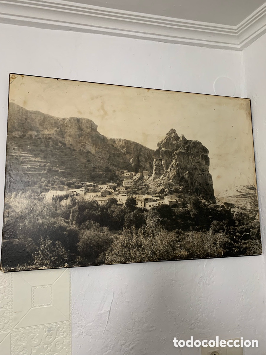 Fotograf&iacute;a antigua: Pueblo de granada foto sobre madera