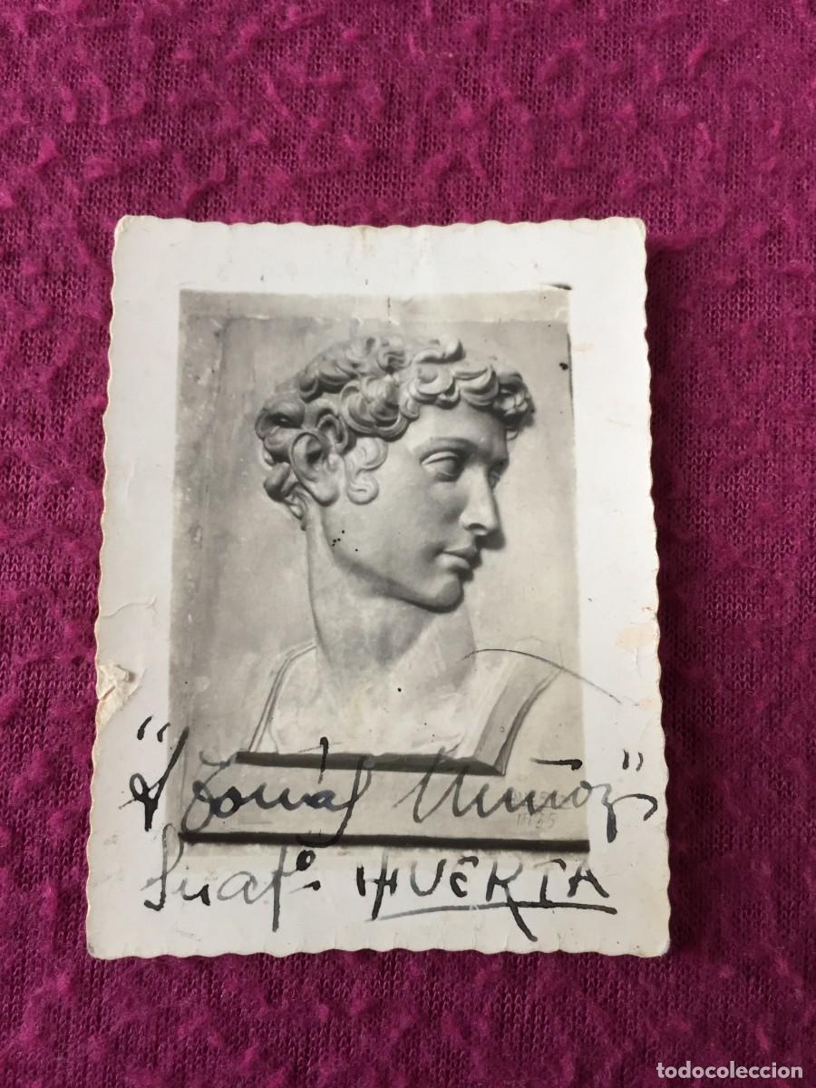 Fotograf&iacute;a antigua: RARA FOTO FOTOGRAFIA DE ESCULTURA DE HUERTA DEDICADA CON SU AUTOGRAFO A TOMAS MU&Ntilde;OZ