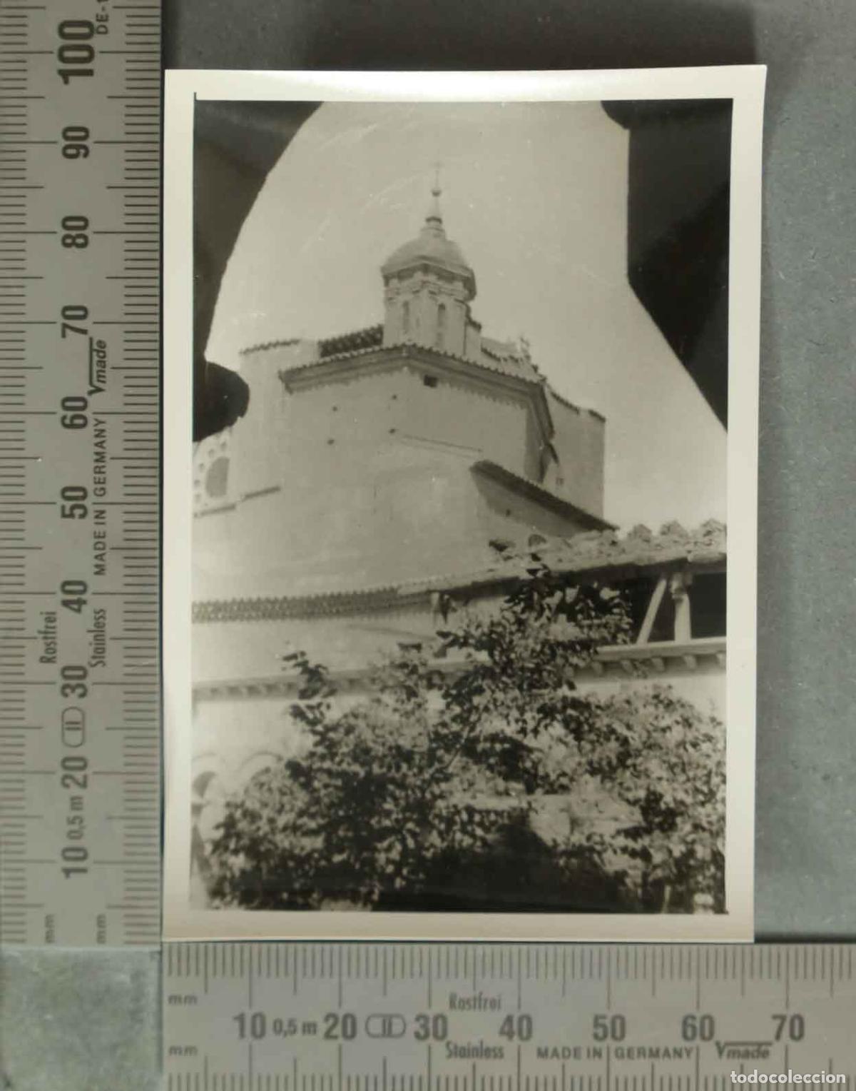 Fotograf&iacute;a antigua: FOTOGRAFIA. VISTA CUBIERTA IGLESIA A IDENTIFICAR. HACIA 1950