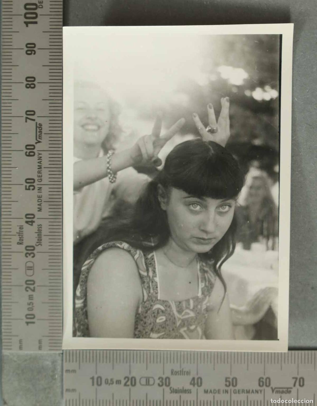 Fotografia antica: FOTOGRAFIA. HACIENDO BURLA A MUJER.