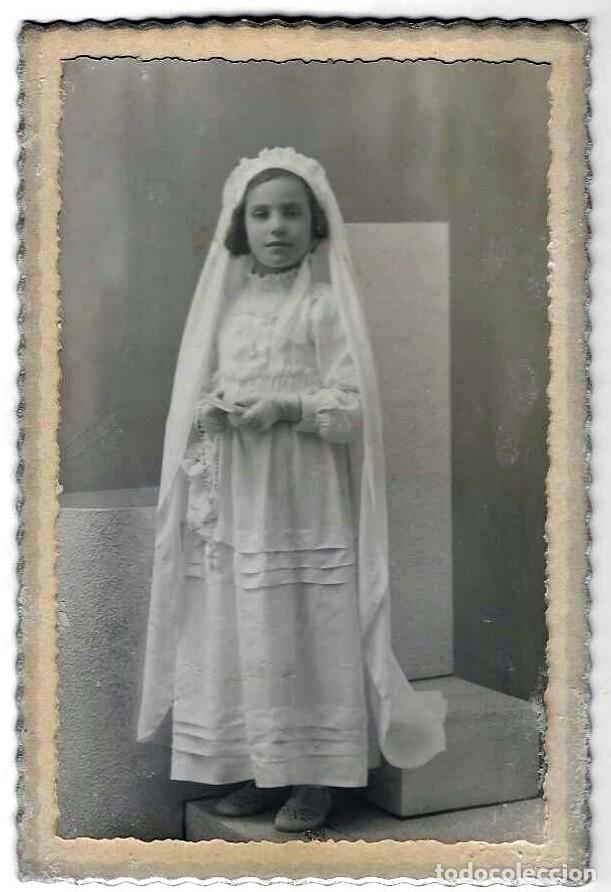 Alte Fotografie: ANTIGUA FOTOGRAF&Iacute;A DE NI&Ntilde;A EN SU PRIMERA COMUNI&Oacute;N. FOTO IDELM&Oacute;N. BURGOS