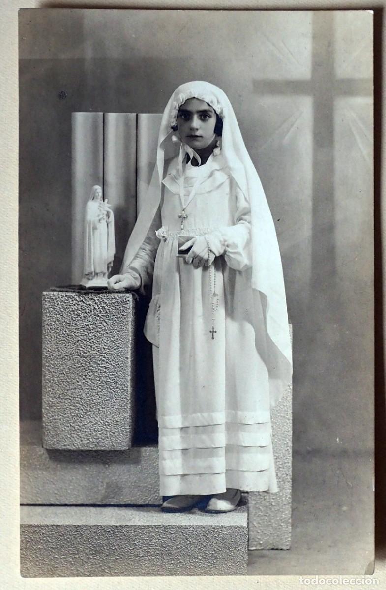 Fotograf&iacute;a antigua: ANTIGUA FOTOGRAF&Iacute;A DE NI&Ntilde;A EN SU PRIMERA COMUNI&Oacute;N. FOTO ESTUDIO NUEVA. BURGOS