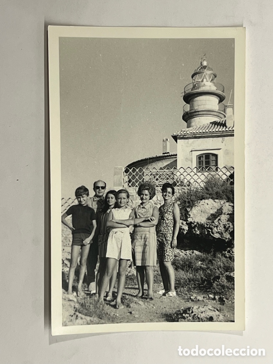 Fotograf&iacute;a antigua: FARO DE CULLERA, Valencia. Fotograf&iacute;a un d&iacute;a de Excursi&oacute;n.. (h.1970?) Med&iacute;das: 14 x 9 cm