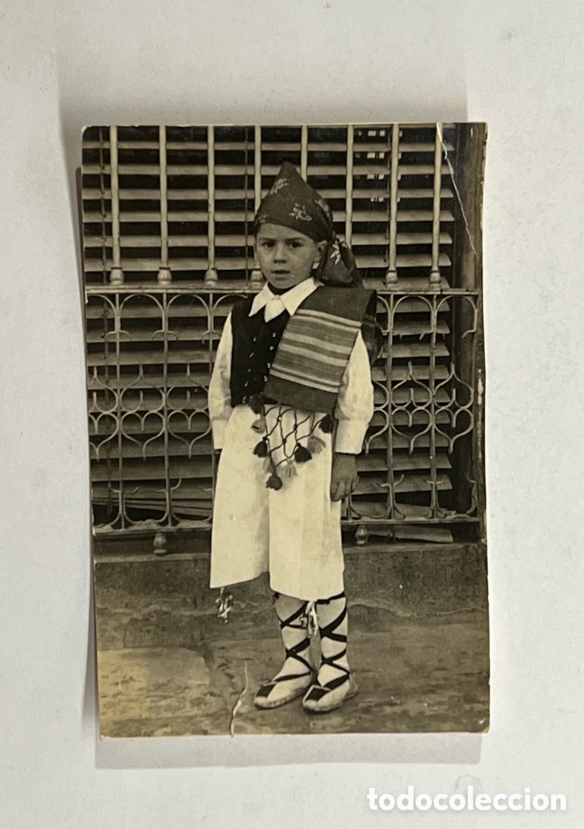 Fotograf&iacute;a antigua: FALLAS BURRIANA.. fotograf&iacute;a Ni&ntilde;o con traje fallero.. Saragūells&hellip; (h.1960?)
