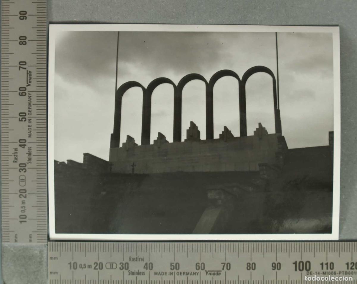 Fotografia antiga: FOTOGRAFIA. MONUMENTO A MOLA HACIA 1944