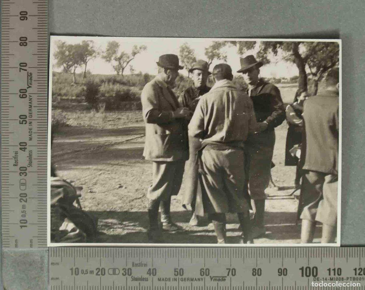 Fotograf&iacute;a antigua: FOTOGRAFIA. CAZADORES EN CLAVERIA. &iquest;FRANCO? HACIA 194O