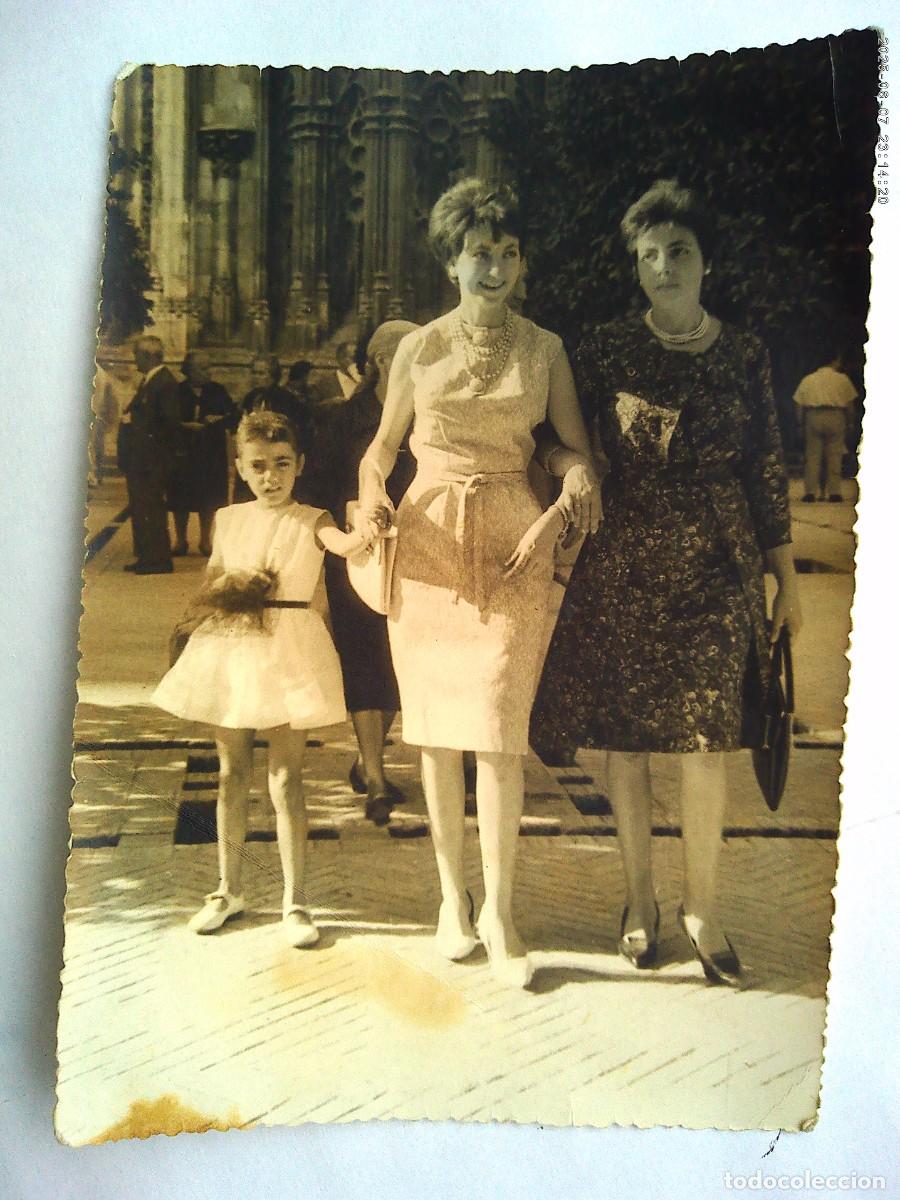 Fotograf&iacute;a antigua: BONITA FOTO DE MUJERES Y NI&Ntilde;A . DE VERA , SEVILLA .... 12,5 X 17,5 CM